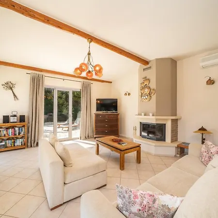 Emily ヴィラ フィスカルドン